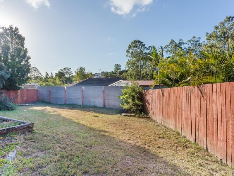 3 Hanby Court, Edens Landing QLD 4207
