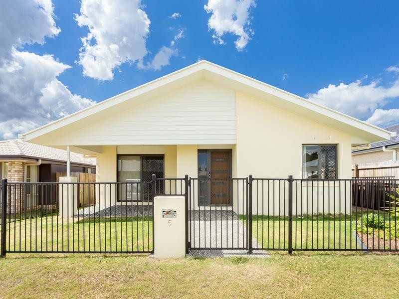 5 Southland Street, Leichhardt QLD 4305