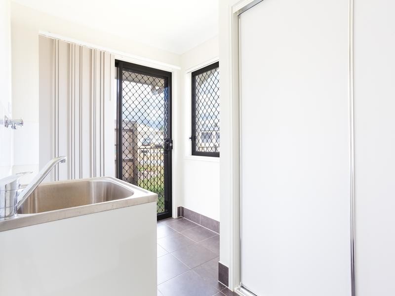5 Southland Street, Leichhardt QLD 4305