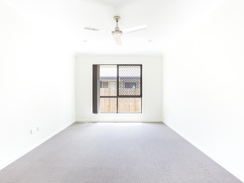 5 Southland Street, Leichhardt QLD 4305