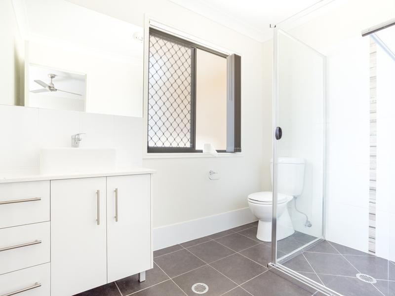 5 Southland Street, Leichhardt QLD 4305