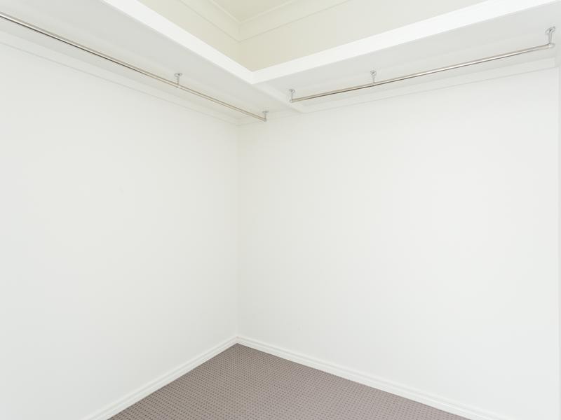 5 Southland Street, Leichhardt QLD 4305
