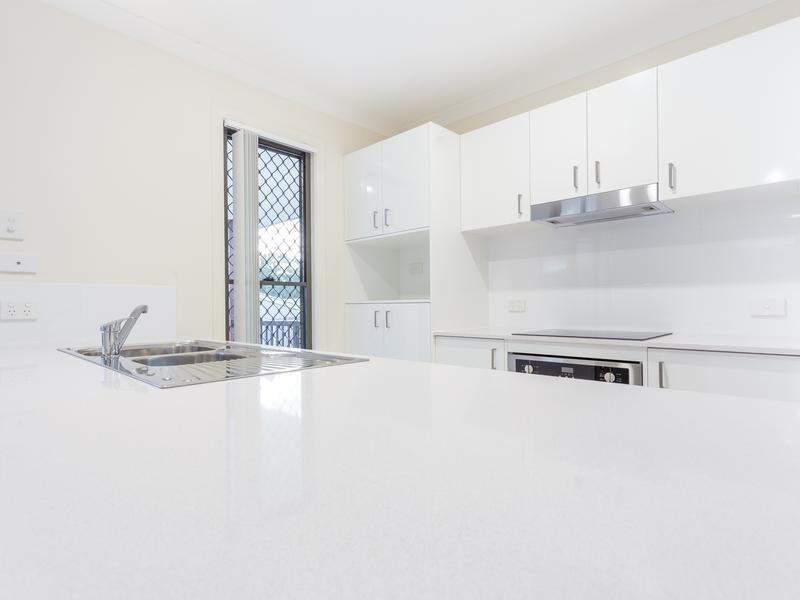 39 Malachite Drive, Logan Reserve QLD 4133