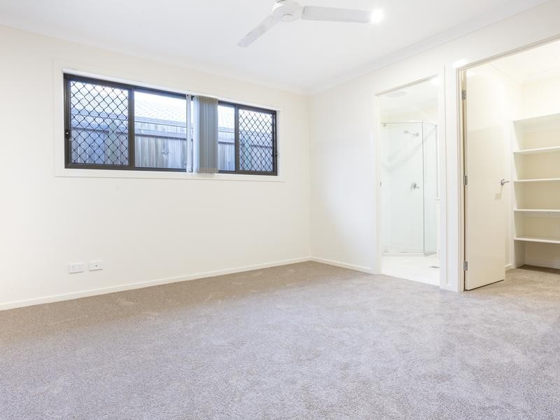 39 Malachite Drive, Logan Reserve QLD 4133