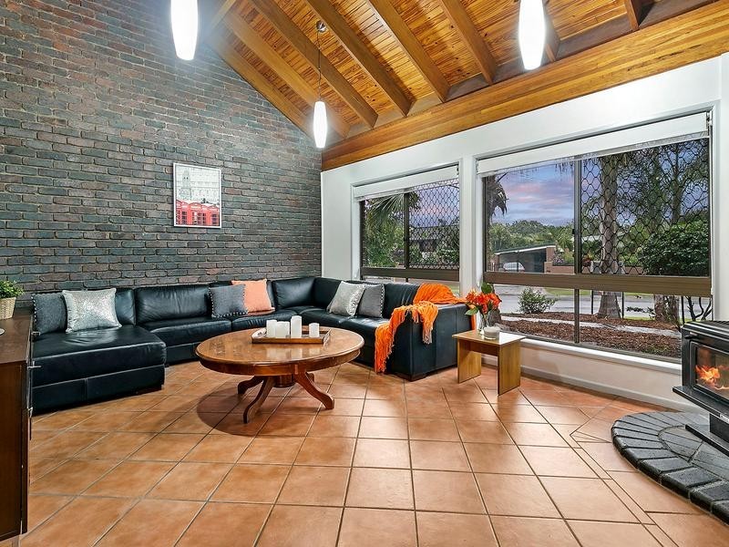 47 Jilbard Drive, Springwood QLD 4127