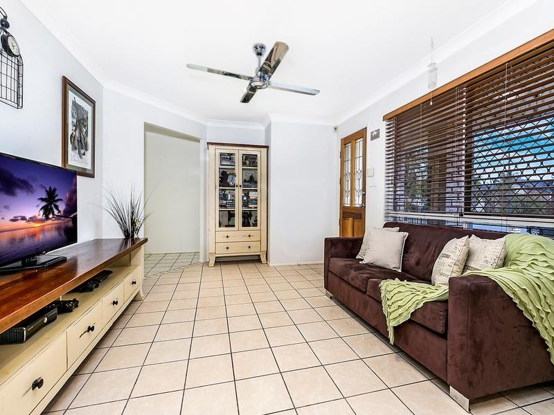 10 Seria Street, Tanah Merah QLD 4128