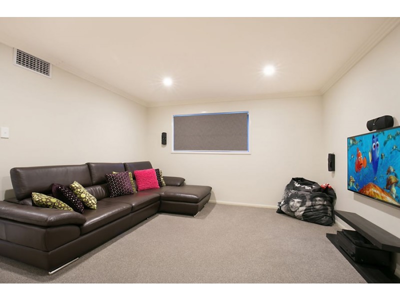 1 Leaf Street, Shailer Park QLD 4128