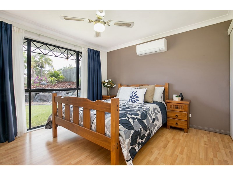 27 Paraburdoo Crescent, Shailer Park QLD 4128