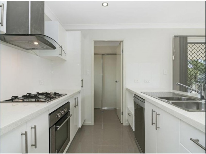 16 Pixie Hollow Court, Eagleby QLD 4207