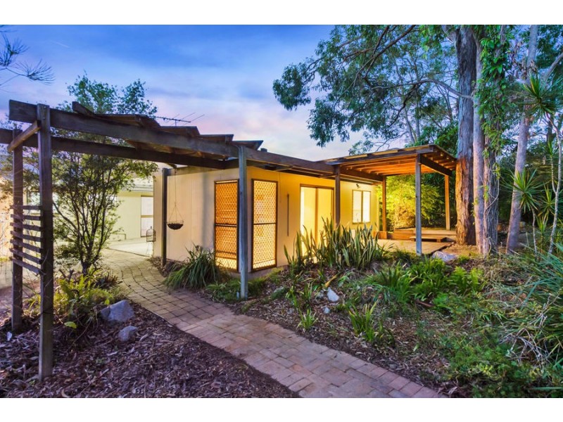 2 Ronald Street, Shailer Park QLD 4128