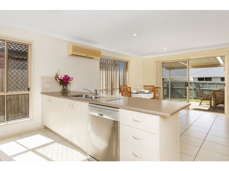 32a Pinelands Street, Loganlea QLD 4131