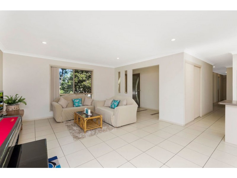 32a Pinelands Street, Loganlea QLD 4131