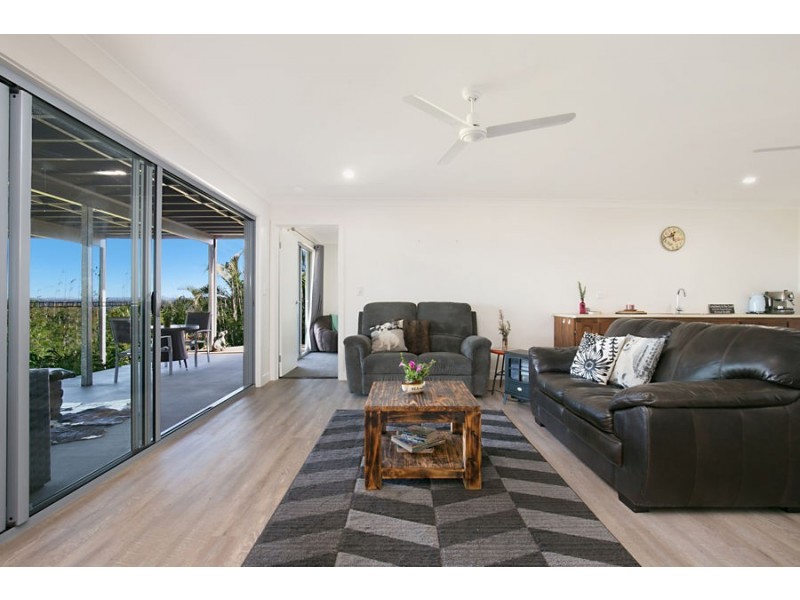 154 Barokee Drive, Tanah Merah QLD 4128