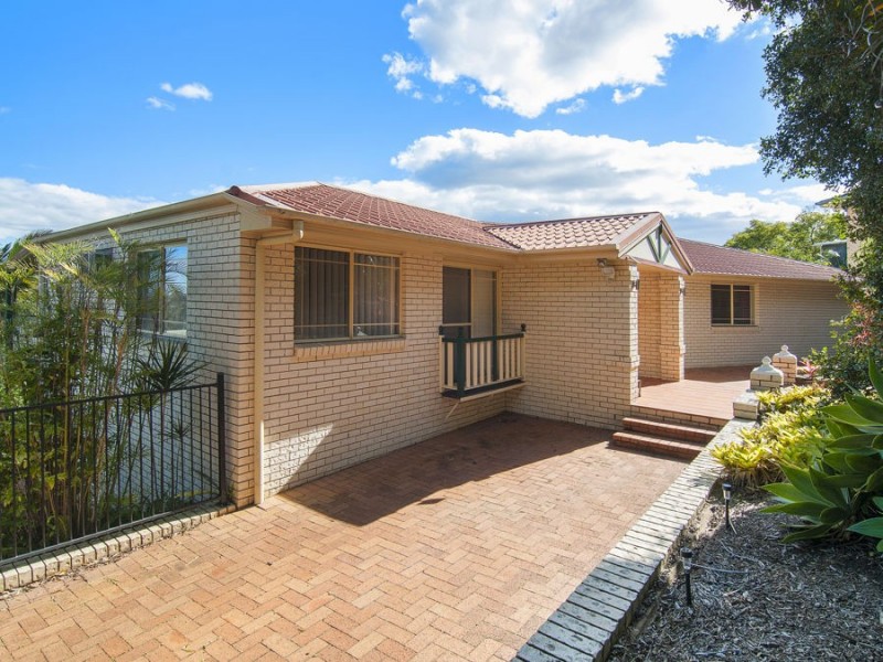 74 Pohon Drive, Tanah Merah QLD 4128