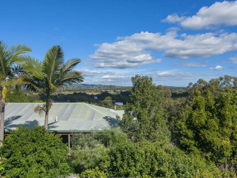 74 Pohon Drive, Tanah Merah QLD 4128
