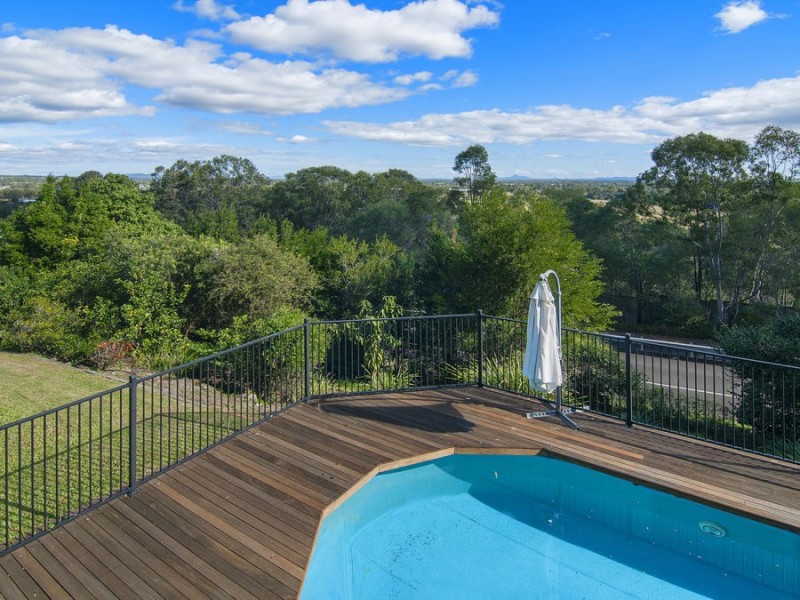 74 Pohon Drive, Tanah Merah QLD 4128