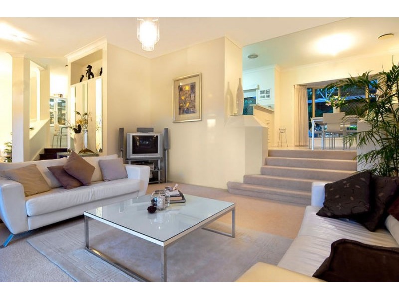 6 Satellite Court, Tanah Merah QLD 4128