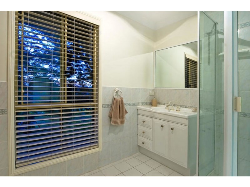 6 Satellite Court, Tanah Merah QLD 4128