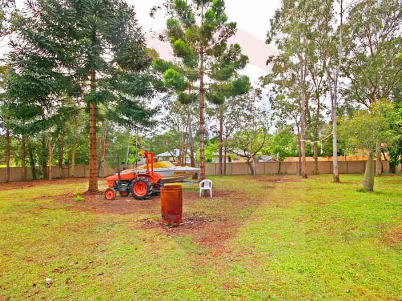 2-6 Barokee Drive, Tanah Merah QLD 4128