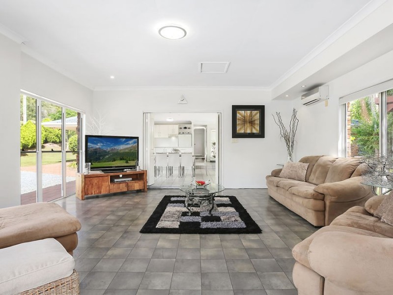 134 Dennis Road, Springwood QLD 4127