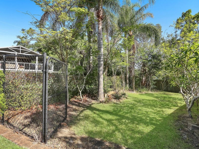 134 Dennis Road, Springwood QLD 4127