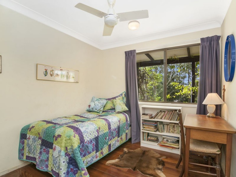 33 Plumbs Road, Tanah Merah QLD 4128