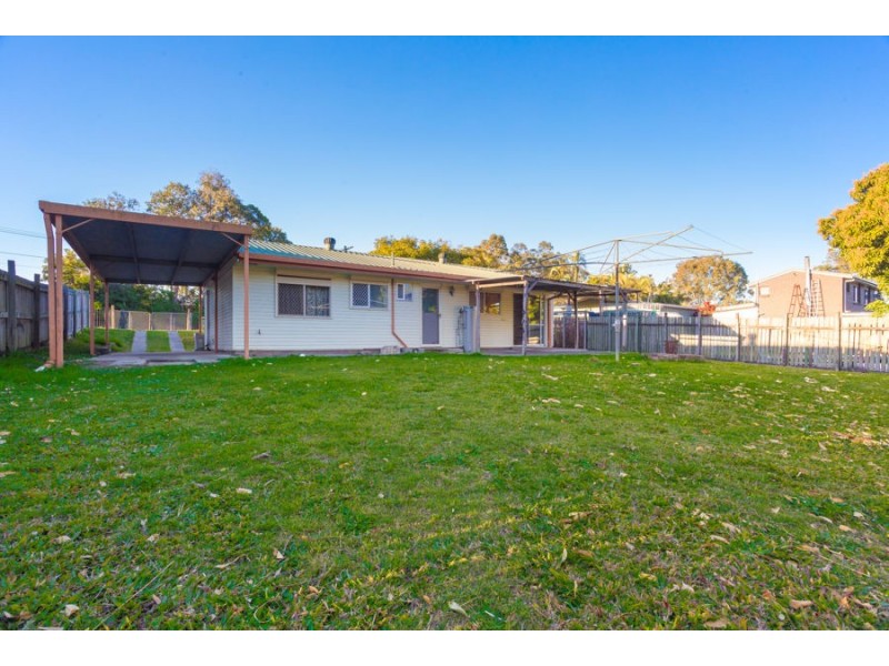 4 River Street, Eagleby QLD 4207