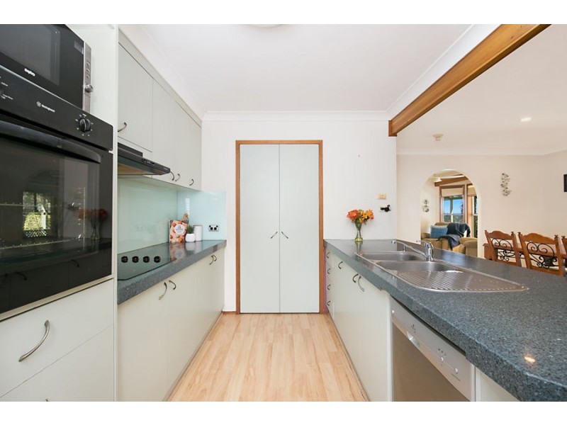 18 Paraburdoo Crescent, Shailer Park QLD 4128