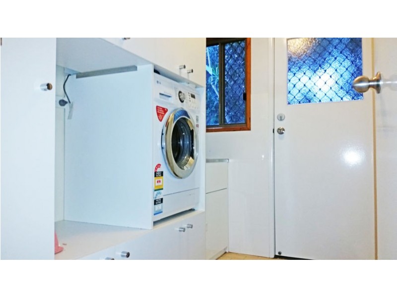 63 Plantain Rd, Shailer Park QLD 4128