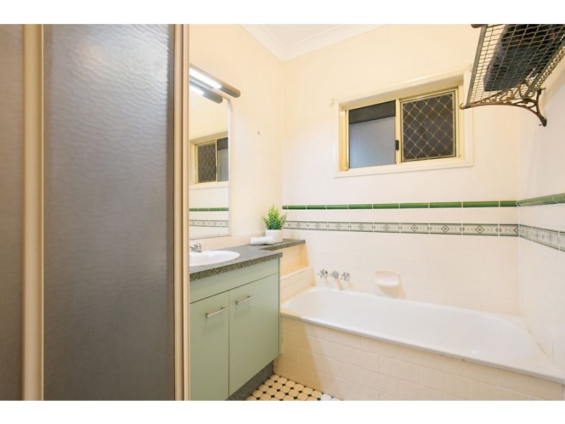 8 Tangadee Court, Shailer Park QLD 4128