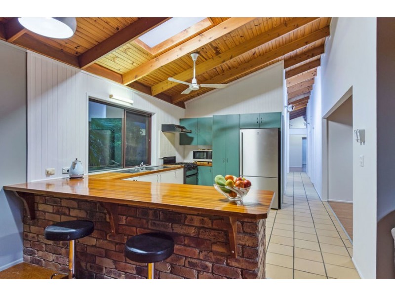 2 Ronald Street, Shailer Park QLD 4128