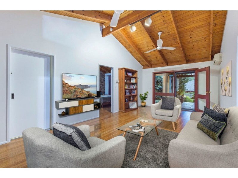 2 Ronald Street, Shailer Park QLD 4128