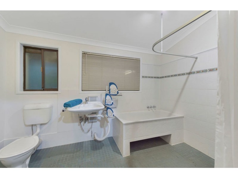 2 Ronald Street, Shailer Park QLD 4128