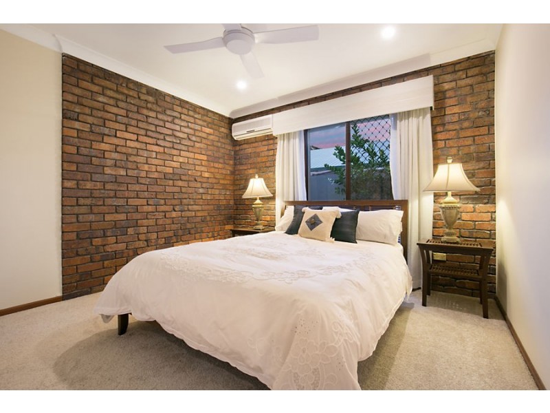 2 Karawatha Street, Springwood QLD 4127