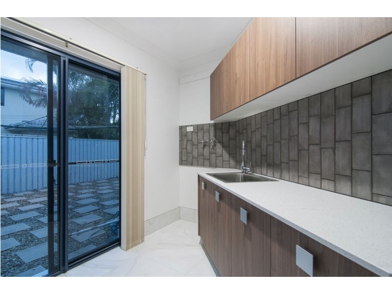 21 Riverside Terrace, Windaroo QLD 4207