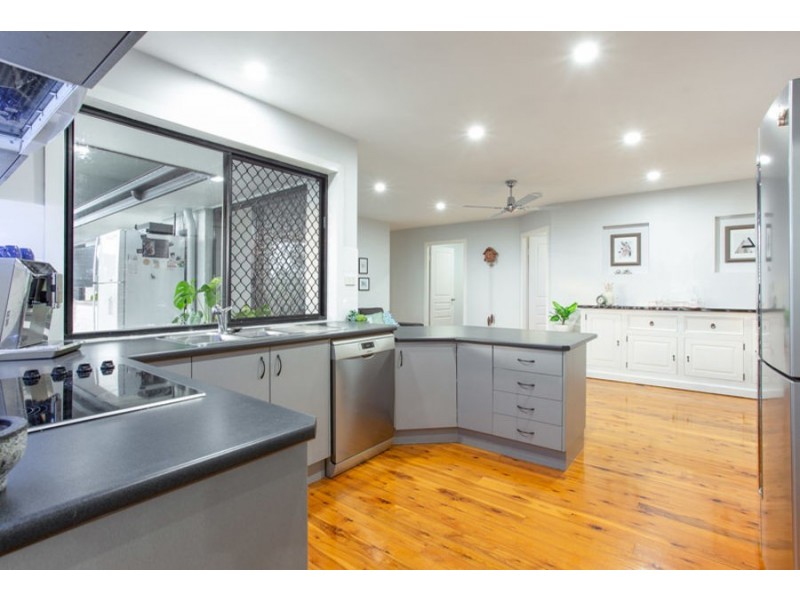 2 Satellite Court, Tanah Merah QLD 4128