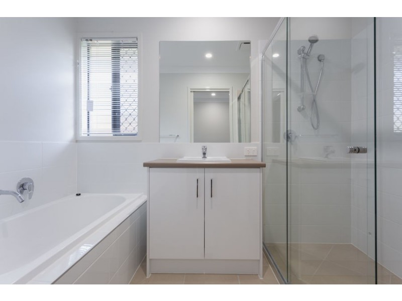 1/7 Maynor Court, Yarrabilba QLD 4207