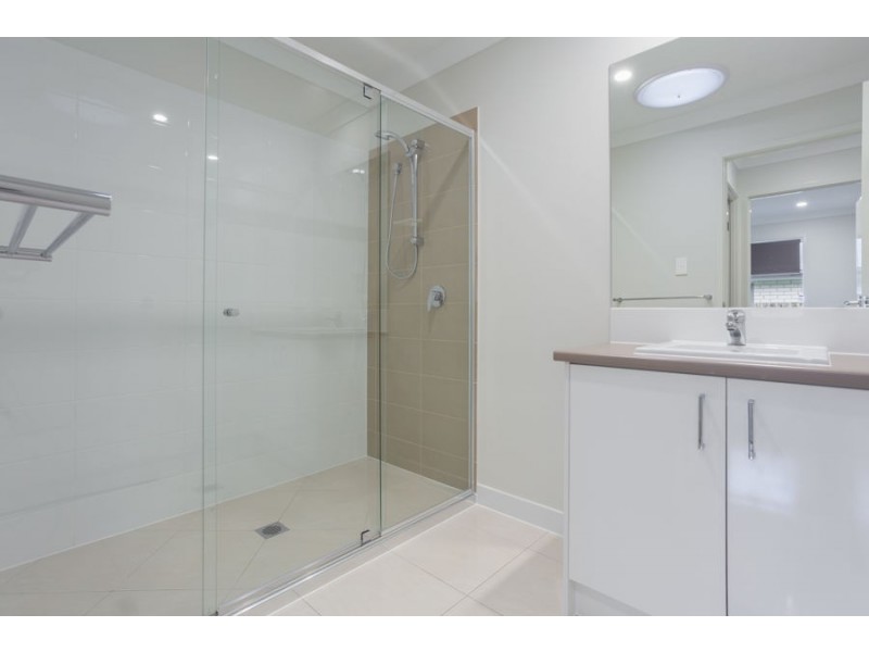 2/7 Maynor Court, Yarrabilba QLD 4207