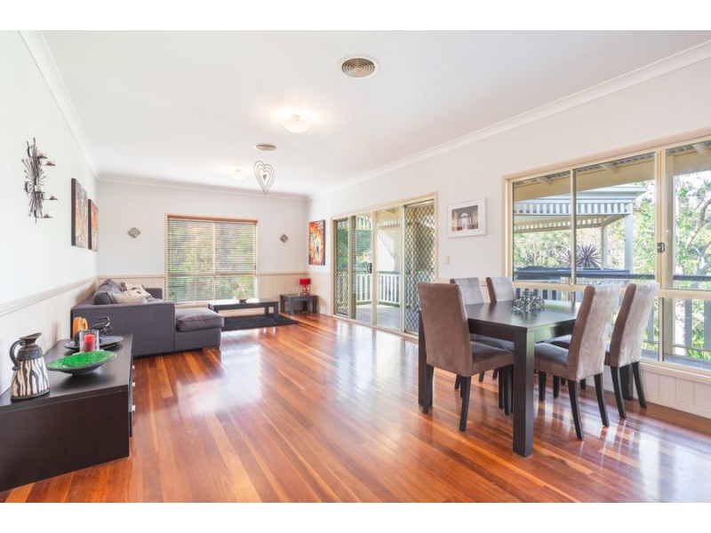 70 Mingah Crescent, Shailer Park QLD 4128