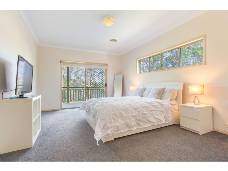 70 Mingah Crescent, Shailer Park QLD 4128