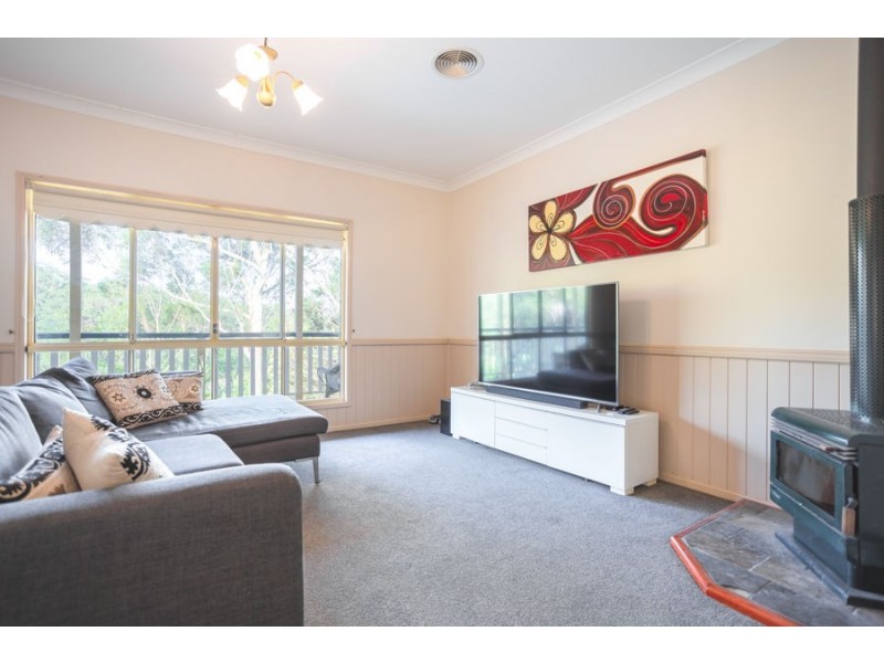 70 Mingah Crescent, Shailer Park QLD 4128