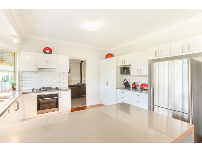 70 Mingah Crescent, Shailer Park QLD 4128