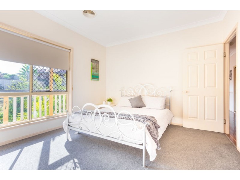 70 Mingah Crescent, Shailer Park QLD 4128