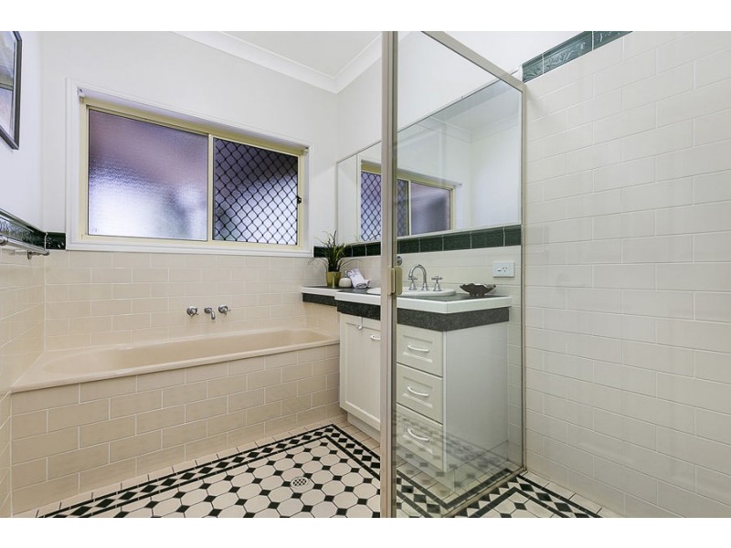 60-62 Parkview Crescent, Cornubia QLD 4130