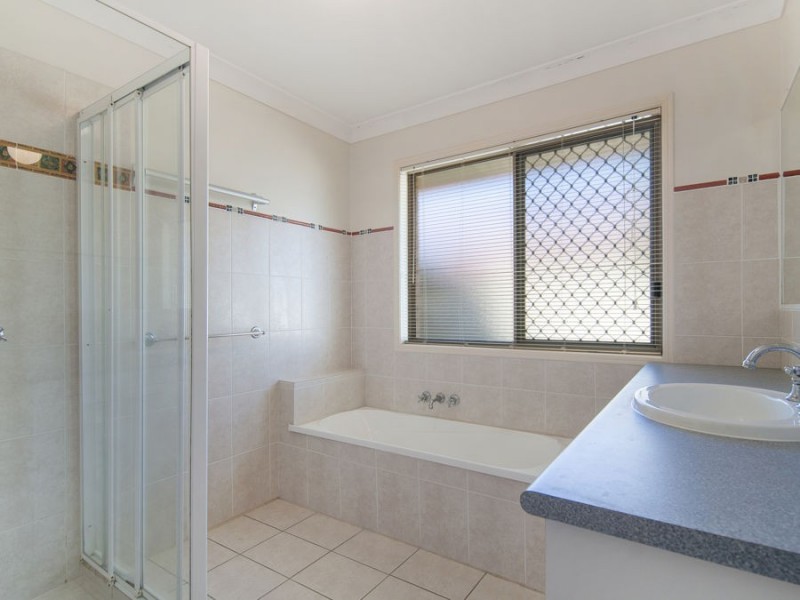 10 Jempal Court, Tanah Merah QLD 4128