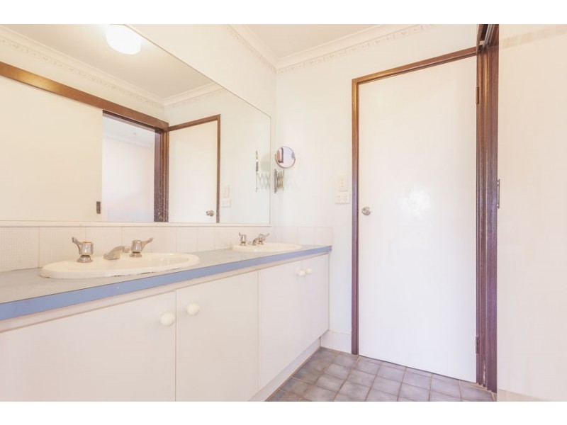 1 Deputor Street, Rochedale South QLD 4123