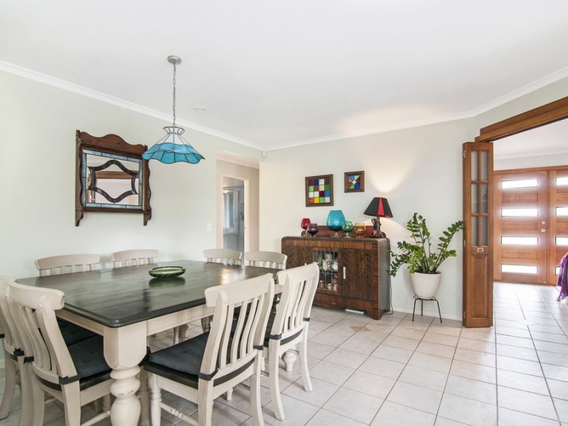4 Viscosa Court, Cornubia QLD 4130
