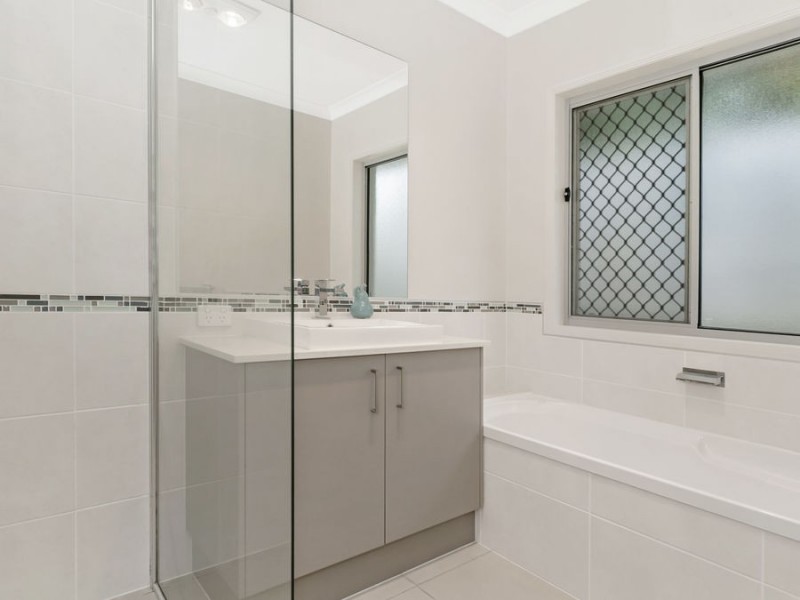 37 Trudy Crescent, Cornubia QLD 4130