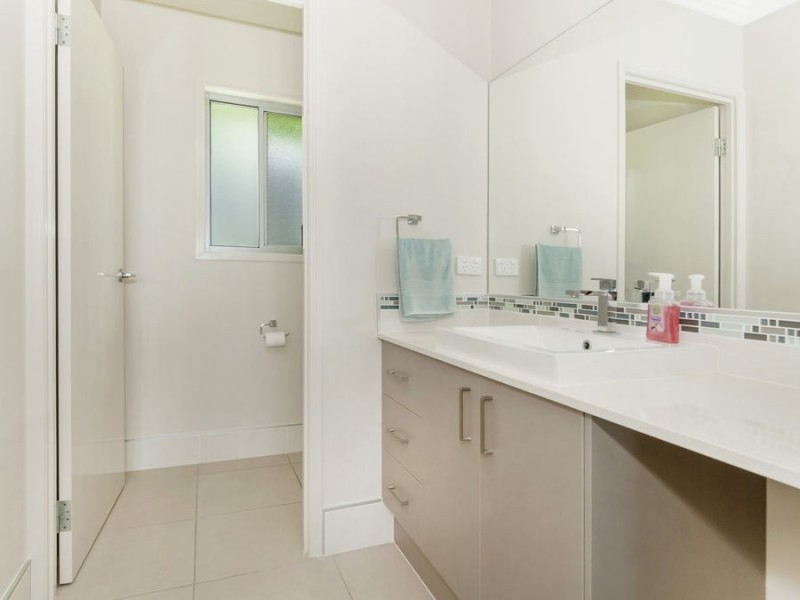 37 Trudy Crescent, Cornubia QLD 4130