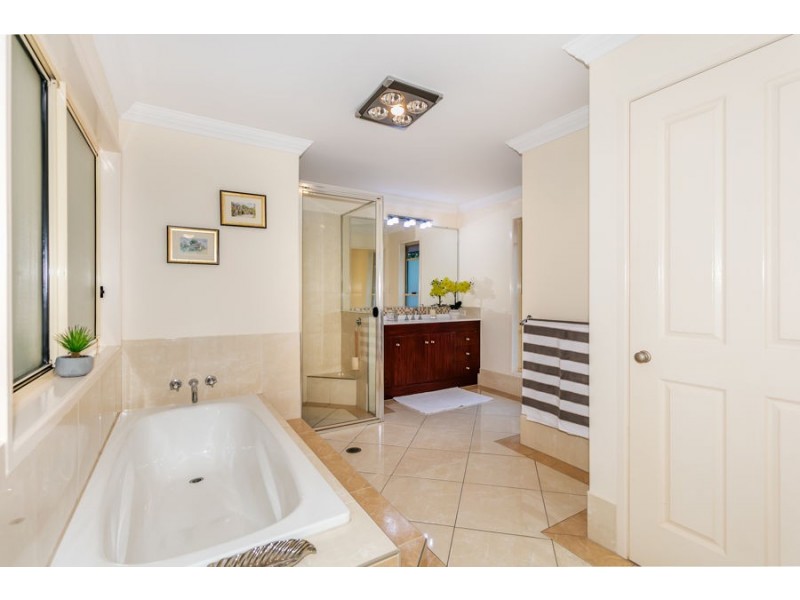 69 Nandala Drive, Tanah Merah QLD 4128